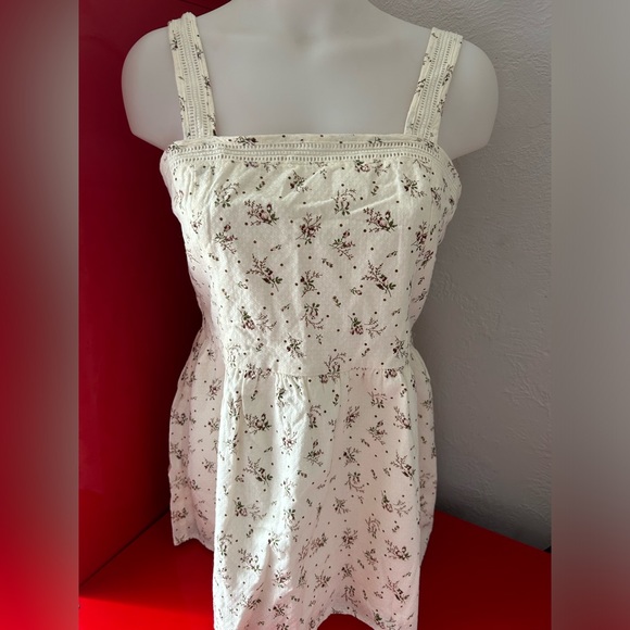 Doe & Rae sweet boho top - Picture 1 of 6